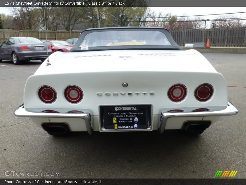 Classic White / Black 1971 Chevrolet Corvette Stingray Convertible