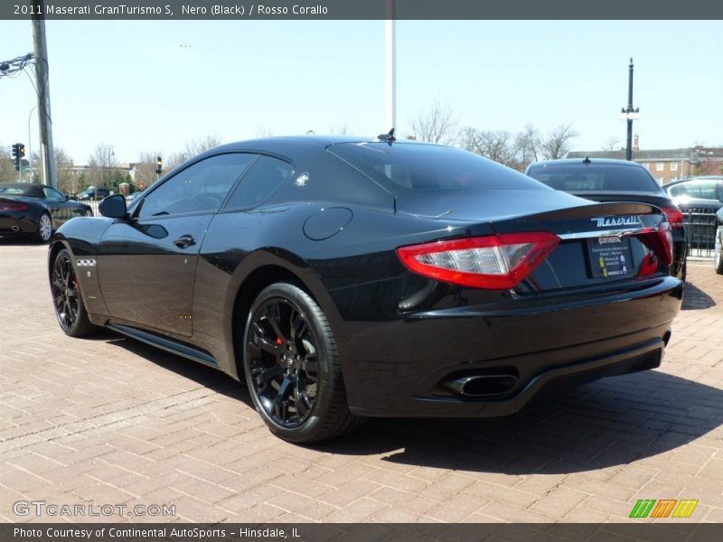 Nero (Black) / Rosso Corallo 2011 Maserati GranTurismo S