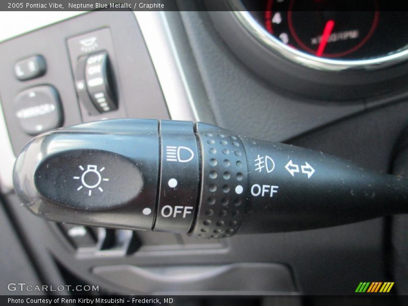 Neptune Blue Metallic / Graphite 2005 Pontiac Vibe
