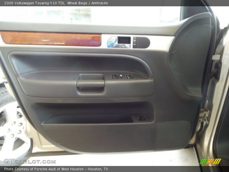 Wheat Beige / Anthracite 2006 Volkswagen Touareg V10 TDI
