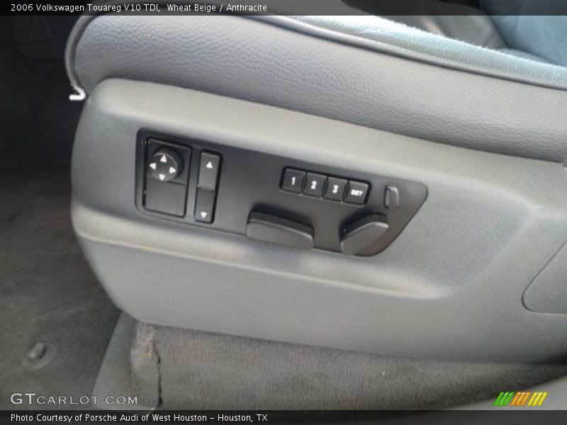 Wheat Beige / Anthracite 2006 Volkswagen Touareg V10 TDI