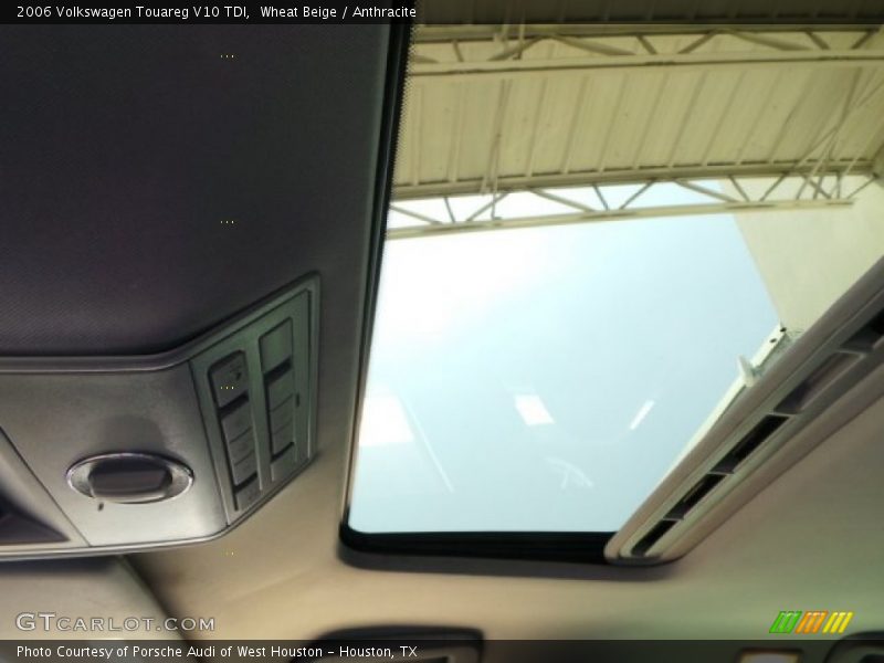 Wheat Beige / Anthracite 2006 Volkswagen Touareg V10 TDI