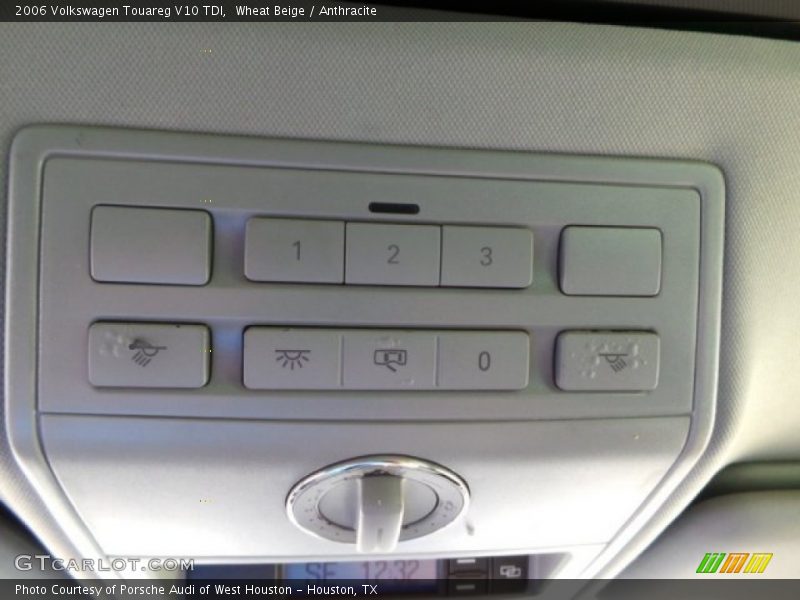 Wheat Beige / Anthracite 2006 Volkswagen Touareg V10 TDI