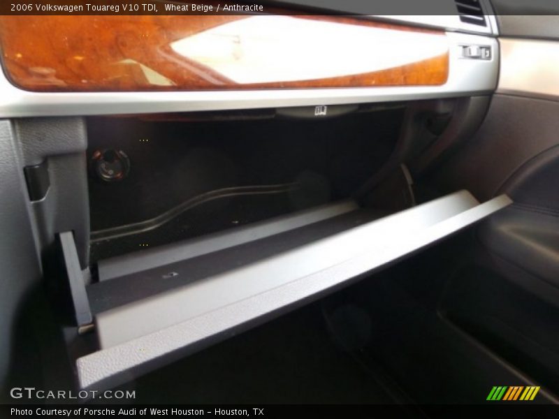 Wheat Beige / Anthracite 2006 Volkswagen Touareg V10 TDI