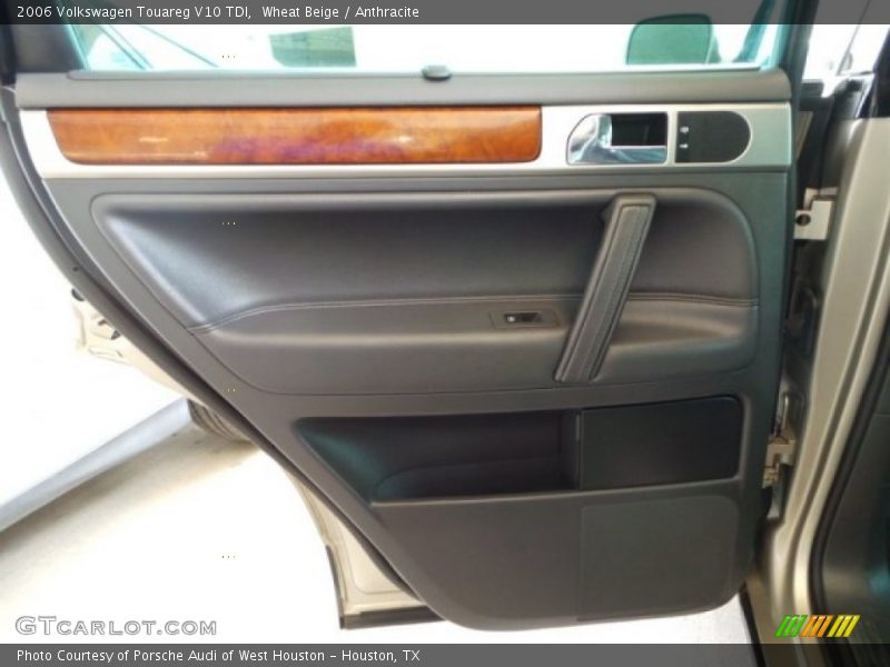 Wheat Beige / Anthracite 2006 Volkswagen Touareg V10 TDI