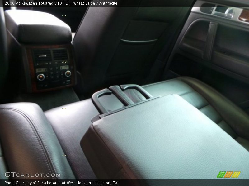 Wheat Beige / Anthracite 2006 Volkswagen Touareg V10 TDI