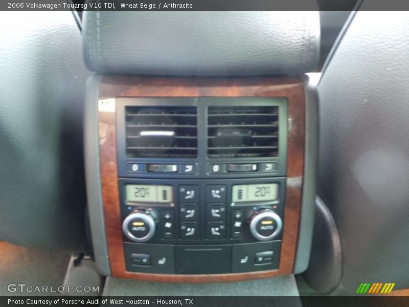 Wheat Beige / Anthracite 2006 Volkswagen Touareg V10 TDI