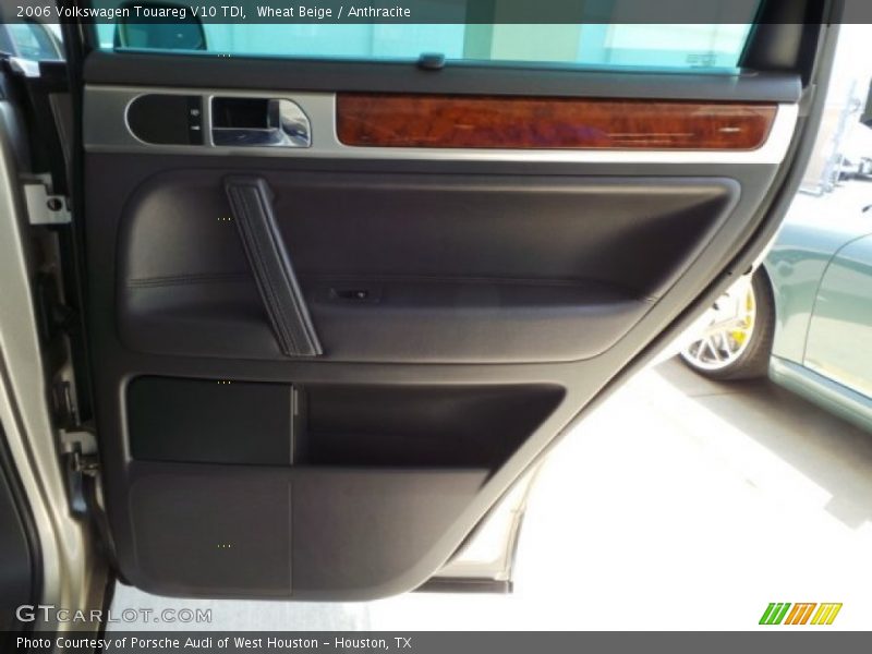 Wheat Beige / Anthracite 2006 Volkswagen Touareg V10 TDI
