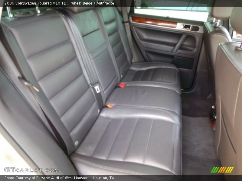 Wheat Beige / Anthracite 2006 Volkswagen Touareg V10 TDI