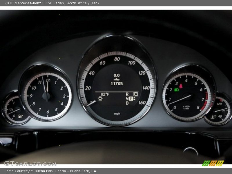 Arctic White / Black 2010 Mercedes-Benz E 550 Sedan