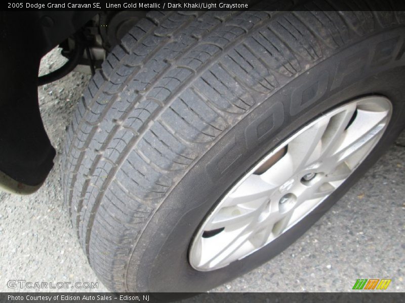 Linen Gold Metallic / Dark Khaki/Light Graystone 2005 Dodge Grand Caravan SE