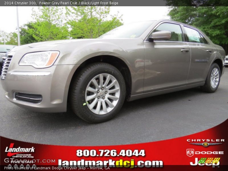 Pewter Grey Pearl Coat / Black/Light Frost Beige 2014 Chrysler 300