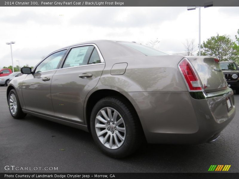 Pewter Grey Pearl Coat / Black/Light Frost Beige 2014 Chrysler 300