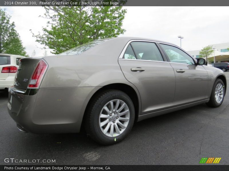 Pewter Grey Pearl Coat / Black/Light Frost Beige 2014 Chrysler 300