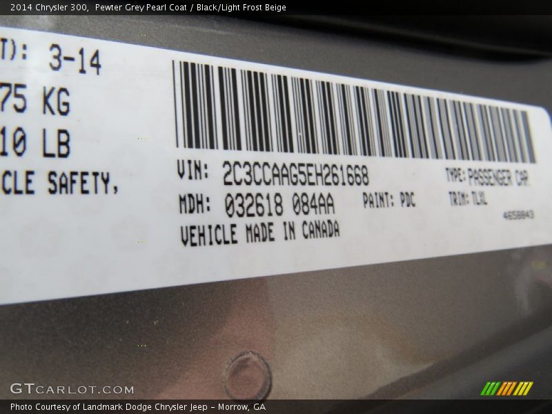Pewter Grey Pearl Coat / Black/Light Frost Beige 2014 Chrysler 300