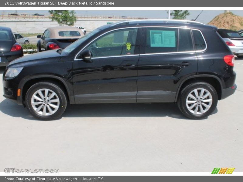 Deep Black Metallic / Sandstone 2011 Volkswagen Tiguan SE