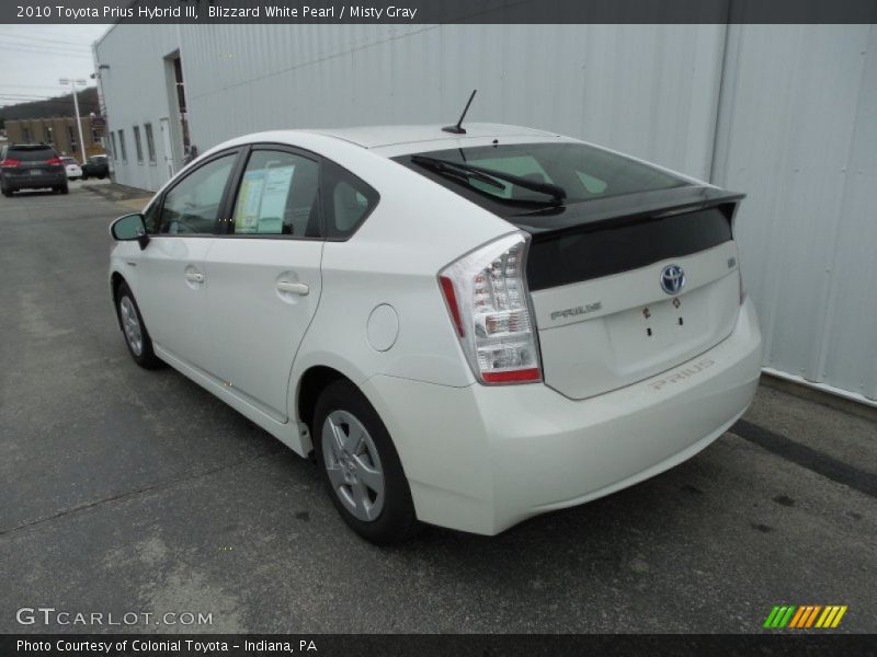 Blizzard White Pearl / Misty Gray 2010 Toyota Prius Hybrid III