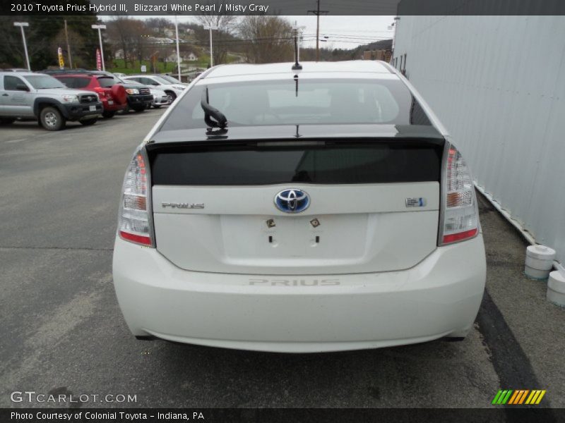 Blizzard White Pearl / Misty Gray 2010 Toyota Prius Hybrid III
