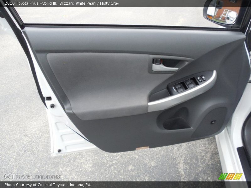 Blizzard White Pearl / Misty Gray 2010 Toyota Prius Hybrid III