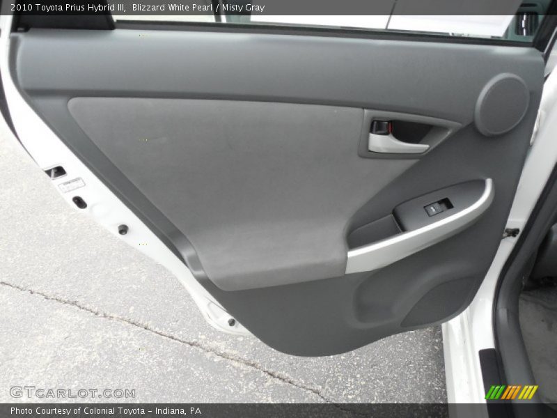 Blizzard White Pearl / Misty Gray 2010 Toyota Prius Hybrid III