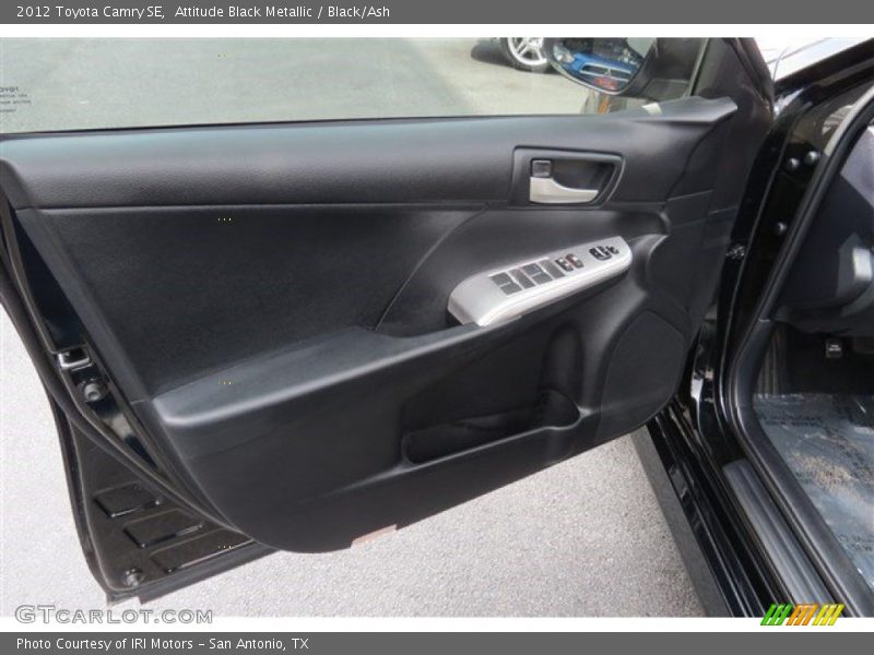 Attitude Black Metallic / Black/Ash 2012 Toyota Camry SE