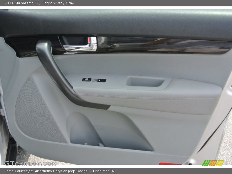 Bright Silver / Gray 2011 Kia Sorento LX