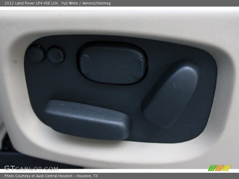 Fuji White / Almond/Nutmeg 2012 Land Rover LR4 HSE LUX