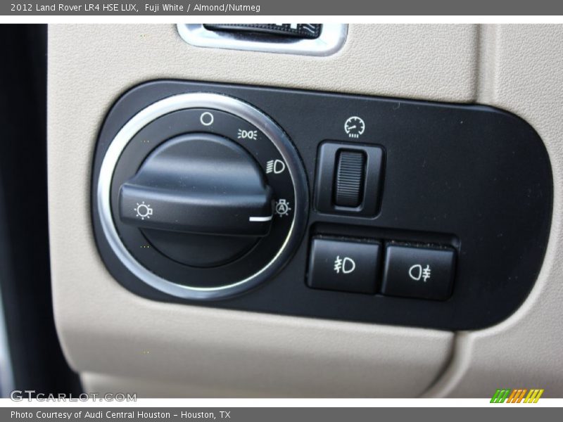 Fuji White / Almond/Nutmeg 2012 Land Rover LR4 HSE LUX