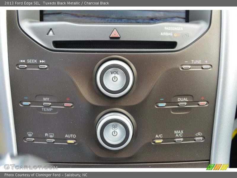 Tuxedo Black Metallic / Charcoal Black 2013 Ford Edge SEL