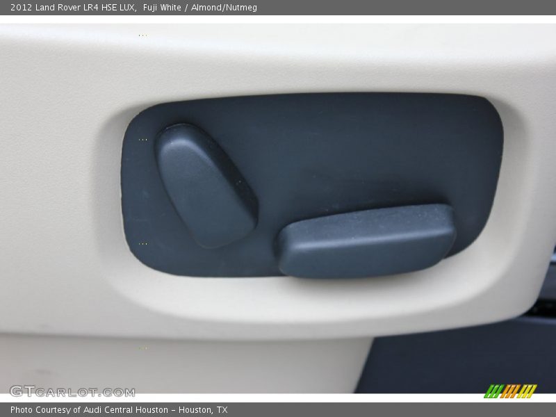 Fuji White / Almond/Nutmeg 2012 Land Rover LR4 HSE LUX
