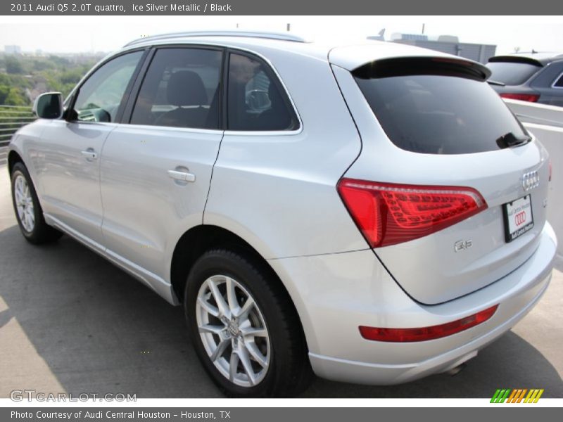 Ice Silver Metallic / Black 2011 Audi Q5 2.0T quattro