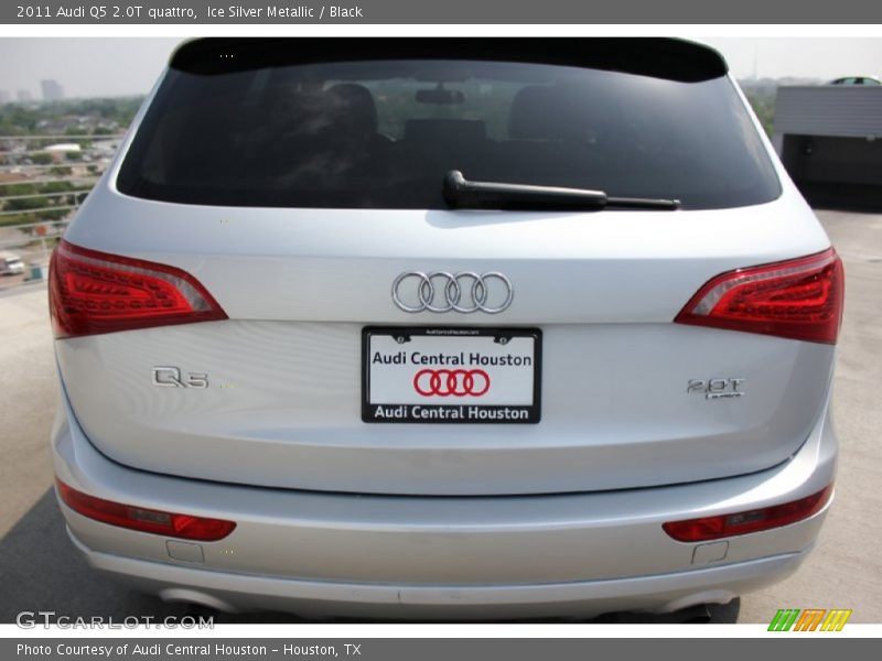 Ice Silver Metallic / Black 2011 Audi Q5 2.0T quattro