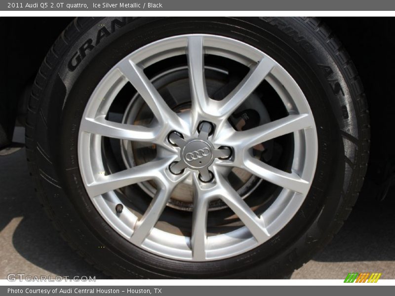 Ice Silver Metallic / Black 2011 Audi Q5 2.0T quattro