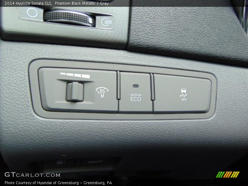 Phantom Black Metallic / Gray 2014 Hyundai Sonata GLS
