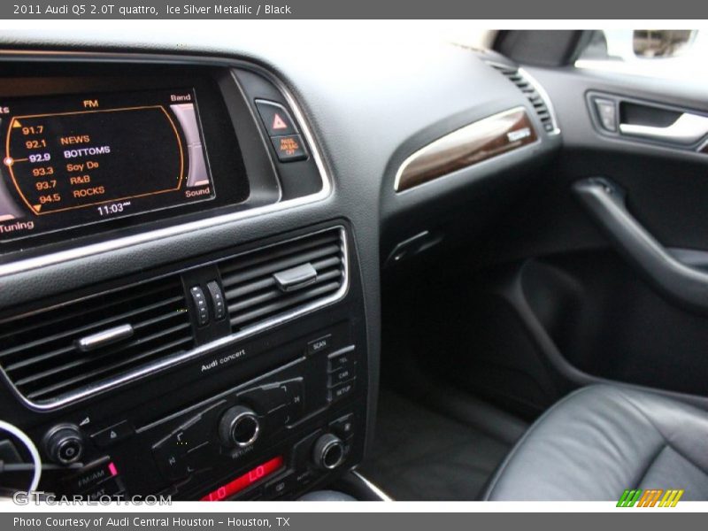 Ice Silver Metallic / Black 2011 Audi Q5 2.0T quattro