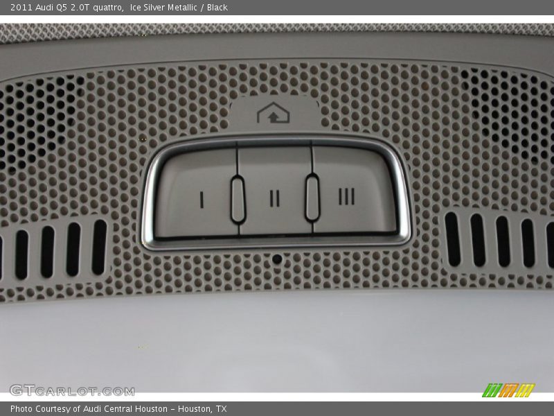 Ice Silver Metallic / Black 2011 Audi Q5 2.0T quattro