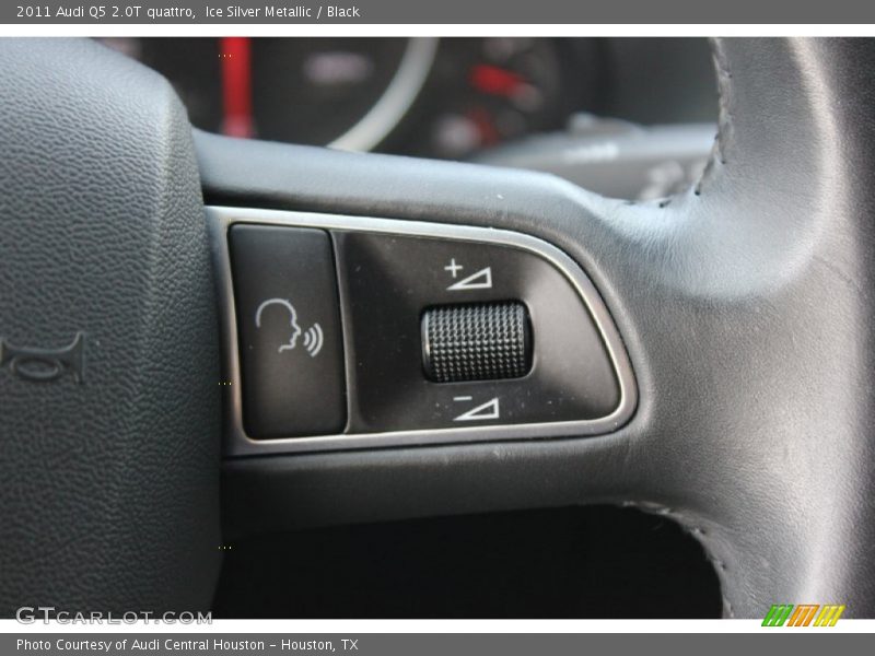 Ice Silver Metallic / Black 2011 Audi Q5 2.0T quattro