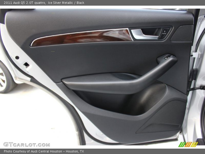 Ice Silver Metallic / Black 2011 Audi Q5 2.0T quattro