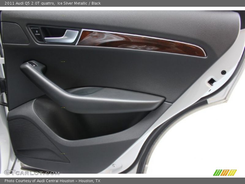 Ice Silver Metallic / Black 2011 Audi Q5 2.0T quattro