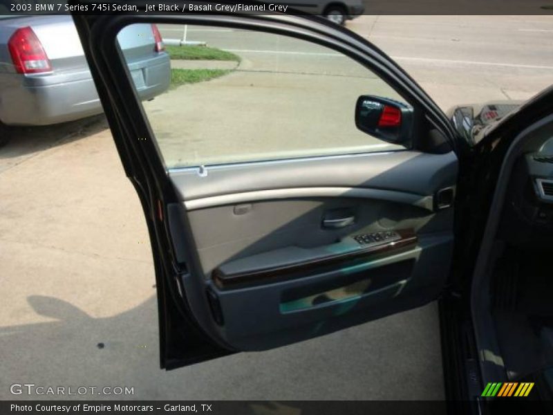 Jet Black / Basalt Grey/Flannel Grey 2003 BMW 7 Series 745i Sedan