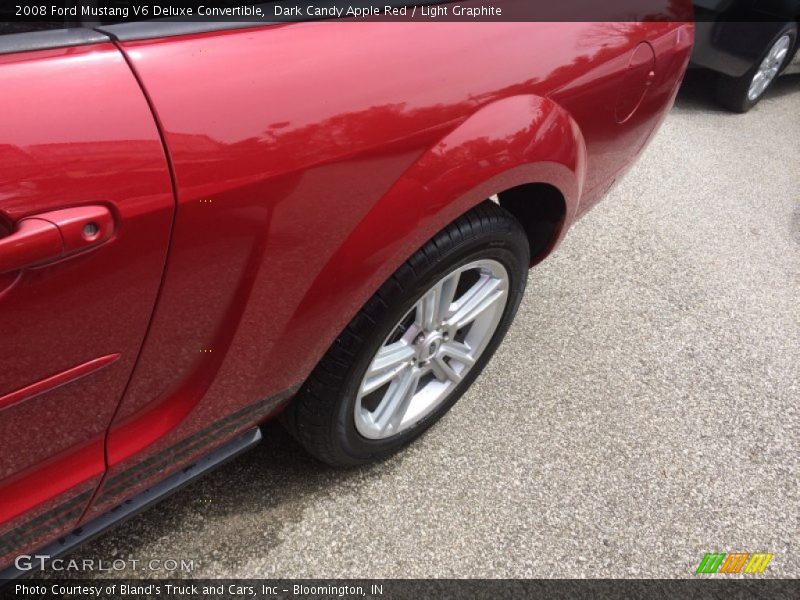 Dark Candy Apple Red / Light Graphite 2008 Ford Mustang V6 Deluxe Convertible