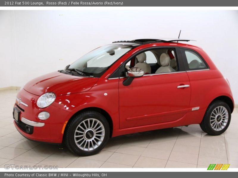 Front 3/4 View of 2012 500 Lounge