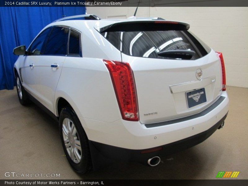 Platinum Ice Tricoat / Caramel/Ebony 2014 Cadillac SRX Luxury