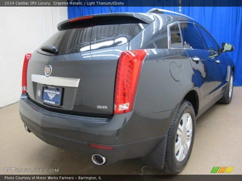 Graphite Metallic / Light Titanium/Ebony 2014 Cadillac SRX Luxury