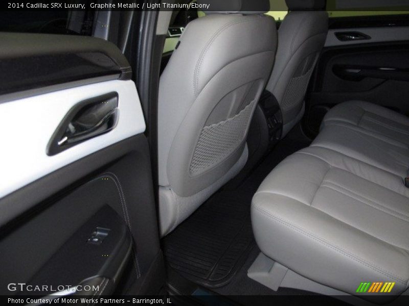 Graphite Metallic / Light Titanium/Ebony 2014 Cadillac SRX Luxury