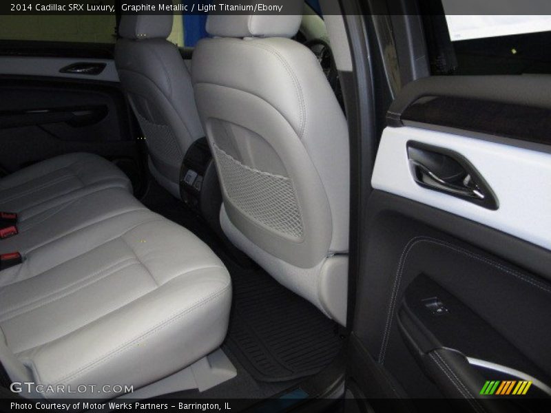 Graphite Metallic / Light Titanium/Ebony 2014 Cadillac SRX Luxury