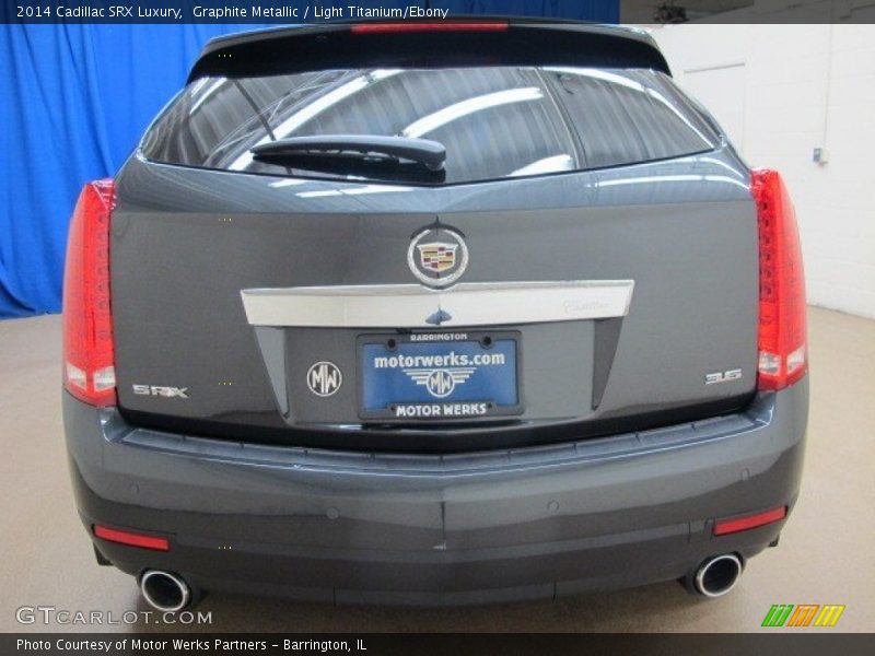Graphite Metallic / Light Titanium/Ebony 2014 Cadillac SRX Luxury