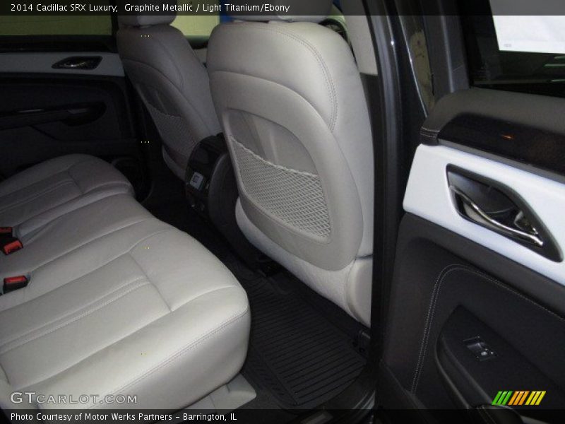 Graphite Metallic / Light Titanium/Ebony 2014 Cadillac SRX Luxury