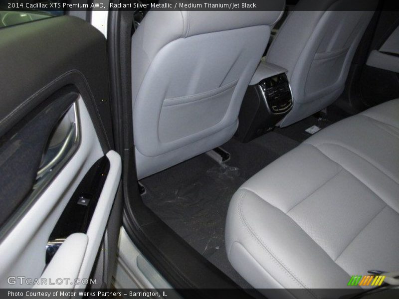 Radiant Silver Metallic / Medium Titanium/Jet Black 2014 Cadillac XTS Premium AWD