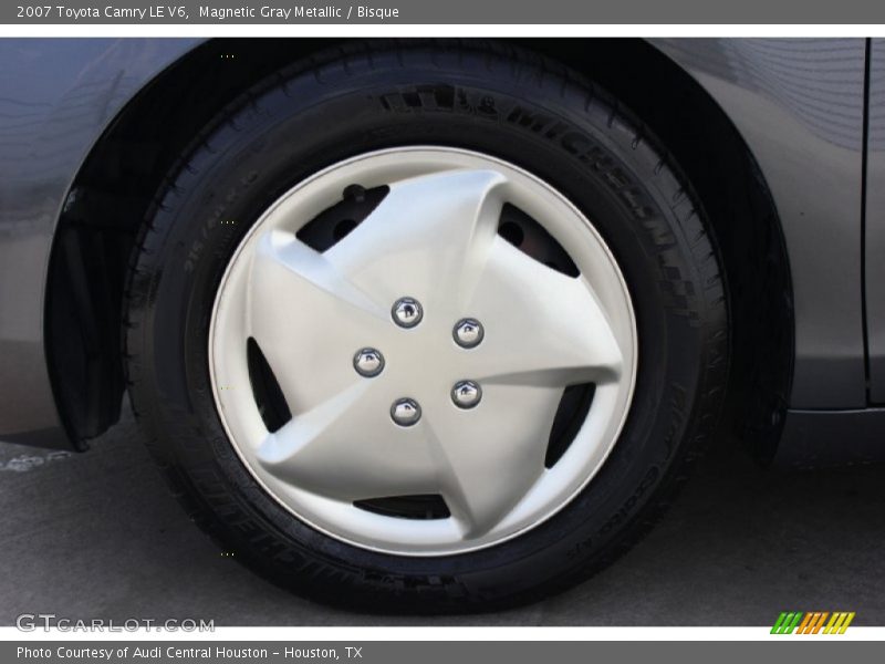 Magnetic Gray Metallic / Bisque 2007 Toyota Camry LE V6